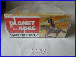 1967 Addar Planet of the Apes Stallion & Soldier Apjac Model Kit #107 USA Aurora