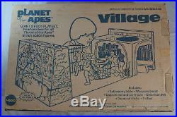 1974 Mego Vintage POTA Planet Of The Apes VILLAGE Playset Complete with Box L@@K