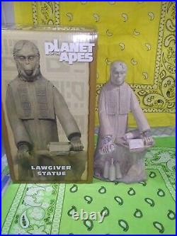 2015 Neca Planet Of The Apes LAWGIVER STATUE 517/1700 Complete boxed Reel Toys