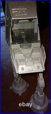 Hasbro Star Wars AT-AT Walker Legacy Collection 2010 Action Figure Vehicle READ