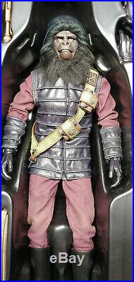 Hot Toys Planet Of The Apes Gorilla Soldier 12 1/6 Figure Mms88 Rare Displayed