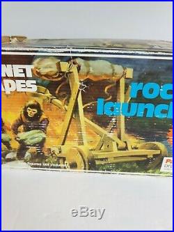 Mego / Palitoy Vintage Planet of the Apes rock launcher 1967/1975