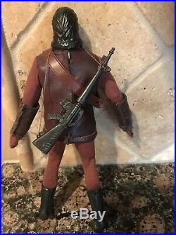 Mego Planet Of The Apes Solider Ape Maroon Tunic & Gloves 8 1971 Beauty T-1