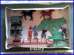 Multiple Toymakers Planet Of The Apes Playset 2