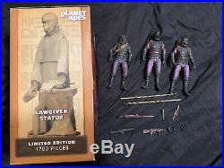 NECA Planet of the Apes Lawgiver resin statue and gorilla soldiers 7 figure lot
