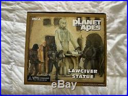 Neca Planet Of The Apes Lawgiver Statue Limited Edition -1700 Mib