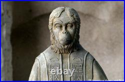 Neca Planet of the Apes Lawgiver Statue Sealed Brand New (Only FEW World Wide)