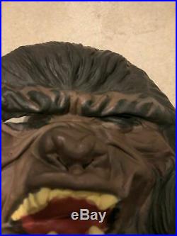 PLANET OF THE APES MASK FROM MATTEL RAPID FIRE RIFLE & APE MASK SET -1970's-RARE