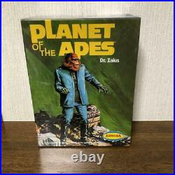 PLANET OF THE APES snap together model kits 4 bodies
