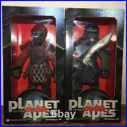 PLANET of THE APES Figure Set of 2 Jun Planning From Japan boxdamage G7327