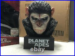 Planet Of The Apes Caesar's Warrior Collection 8 Blu Ray Box Set /w Statue Bust