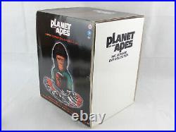 Planet Of the Apes Limited Edition Collector's Item Boxed Complete Series 08512