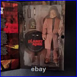 Planet of The Apes Dr Zaius 30cm Collectors-Doll Ltd 3000 Sideshow