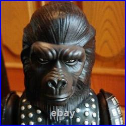 Planet of the Apes 90s Wind up Tin Figure Cornelius & General Ursus Set G12711