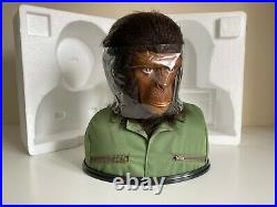 Planet of the Apes Limited Edition Collectors Item 10943 BNIB