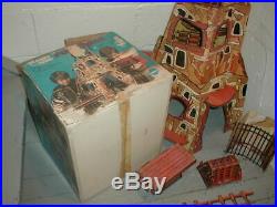 Planet of the Apes Vintage 1970's Mego Fortress Playset Boxed Complete