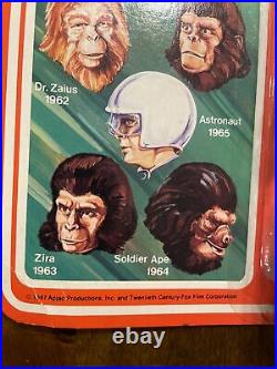 RARE Vintage Mego POTA Planet Of The Apes Astronaut Sealed Card MOC