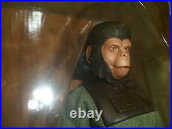 Sideshow Planet Of The Apes 1/6 Ape Figures