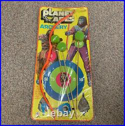 VINTAGE SCARCE 1967 HG PLAYSET PLANET OF THE APES ARCHERY SET Rare Sealed Oop