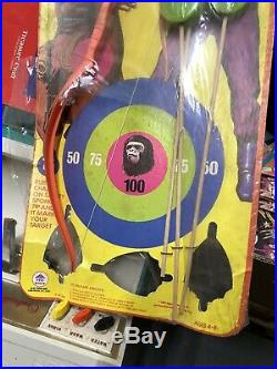 VINTAGE SCARCE 1967 HG PLAYSET PLANET OF THE APES ARCHERY SET Rare Sealed Oop