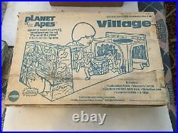 Vintage 1974 Mego Planet Of The Apes Village Fold Out Playset Boxed & Apes Rare
