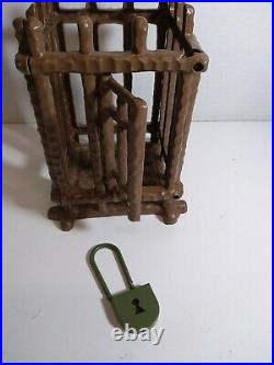 Vintage 1975 Mego Planet Of The Apes Jail With Lock Rare